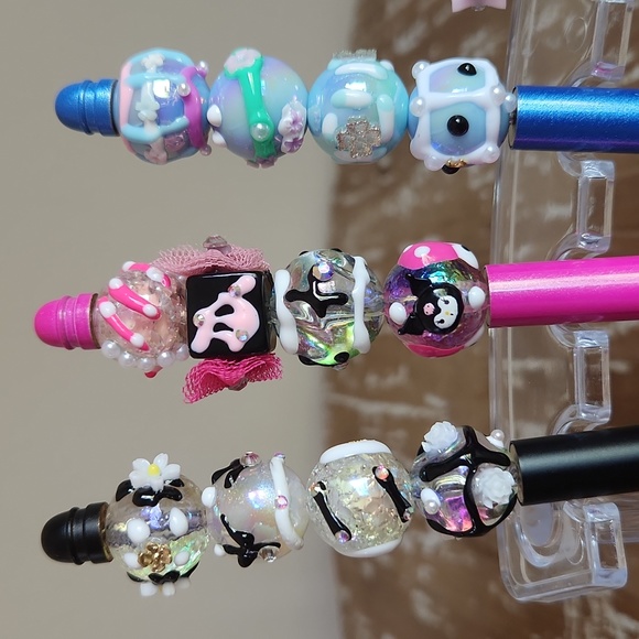 Beaded Pens with Hand Painted Beads - Picture 3 of 7